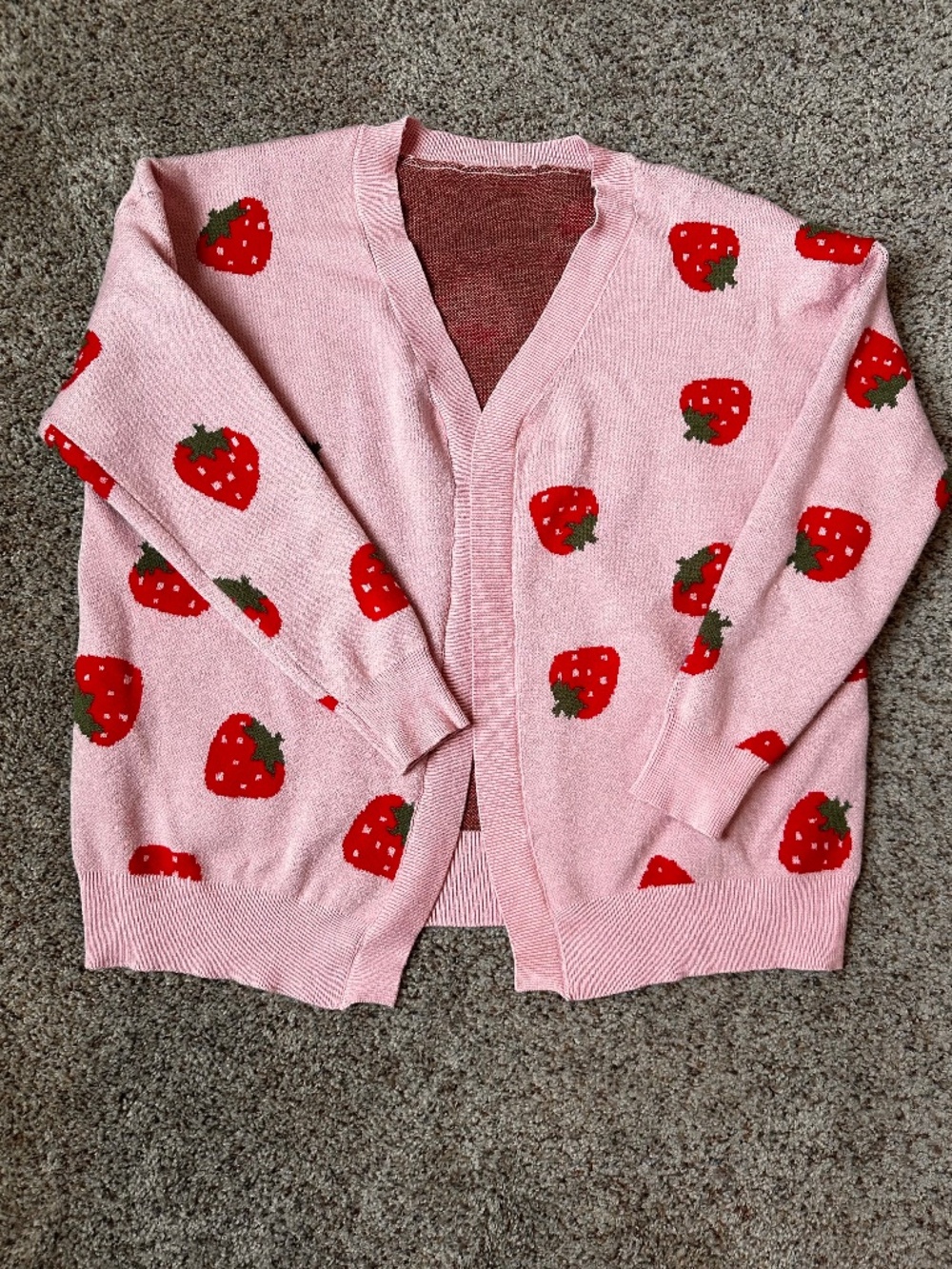 Medium 🍓Strawberry🍓 Cardigan